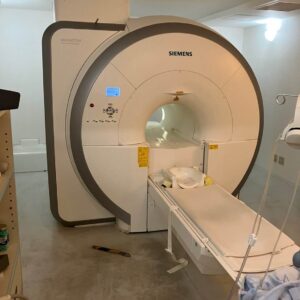 Siemens MRI MAGNETOM Essenza 1.5T