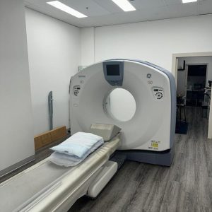 GE Optima 520 16 Slice CT Scanner