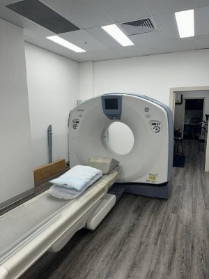 GE Optima 520 16 Slice CT Scanner