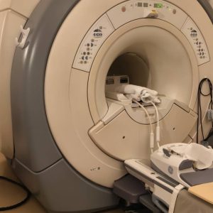 GE Signa HDXT 3.0 T MRI