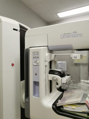 1-IMG-20240428-WA0018 Hologic Mammo Selenia Dimensions 3D with Biopsy System-YOM 2013 Hologic Mammo Selenia Dimensions 3D with Biopsy System-YOM Mโฆ