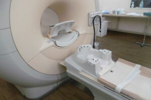 Philips MRI Intera Achieva 1.5T Pulsar (Warm Magnet), YOM 2004 Philips Intera Achieva 1.5T Pulsar (Warm Magnet), YOM MRI